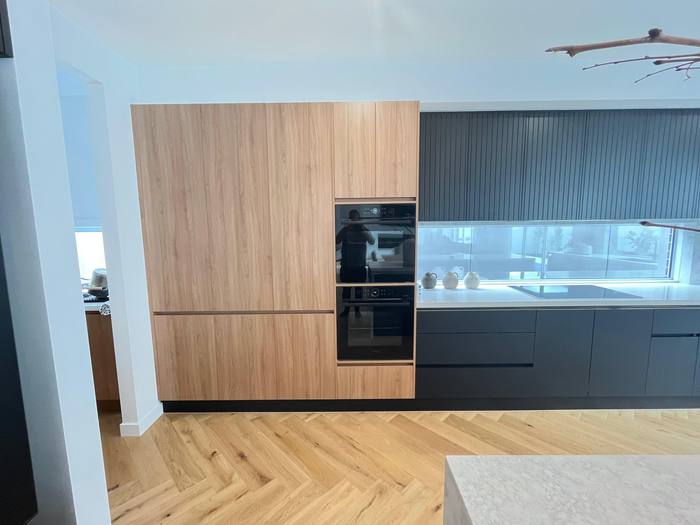Contemporary black and timber kitchen manufactured by Oktay Cabinets